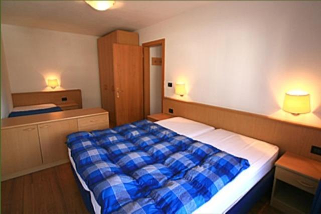 Residence Dolomia Pozza di Fassa Ruang foto