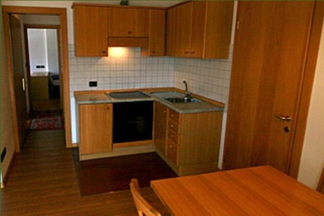 Residence Dolomia Pozza di Fassa Ruang foto