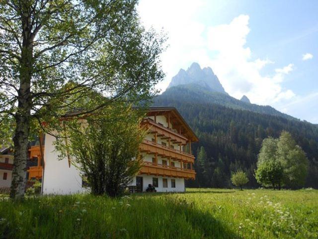 Residence Dolomia Pozza di Fassa Bagian luar foto