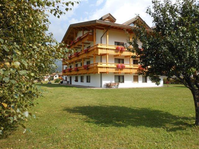 Residence Dolomia Pozza di Fassa Bagian luar foto